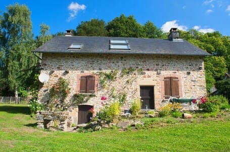 Peut-on installer une VMC dans une maison ancienne ? Les points à vérifier.